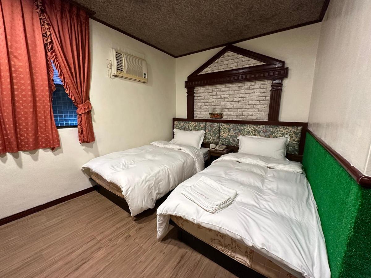 Ming Ren Hotspring Hotel Jiaoxi Bagian luar foto