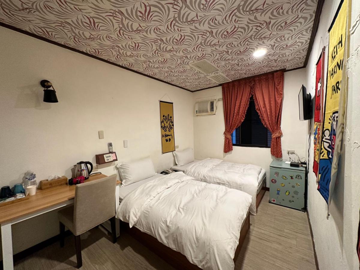 Ming Ren Hotspring Hotel Jiaoxi Bagian luar foto