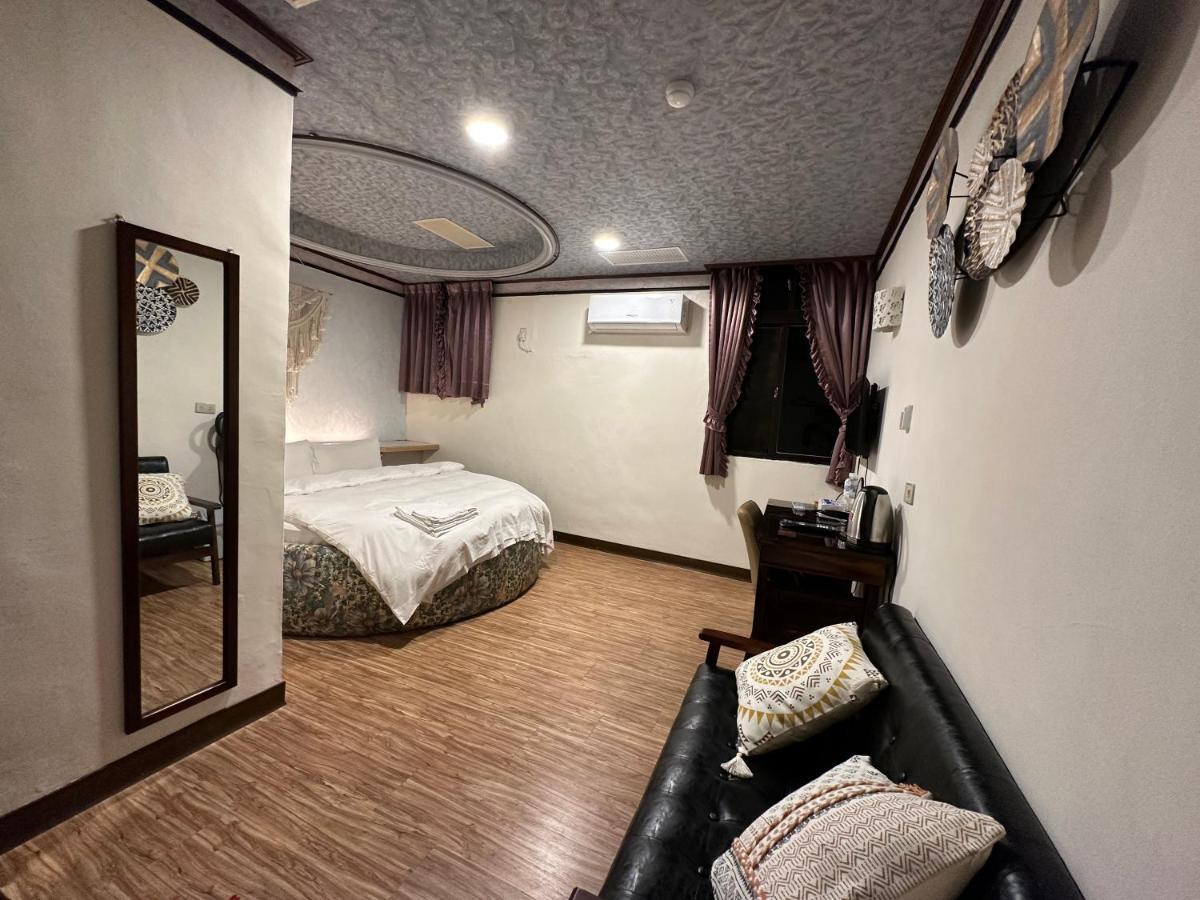 Ming Ren Hotspring Hotel Jiaoxi Bagian luar foto