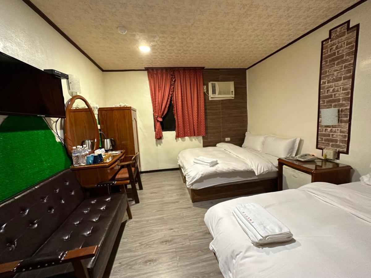 Ming Ren Hotspring Hotel Jiaoxi Bagian luar foto
