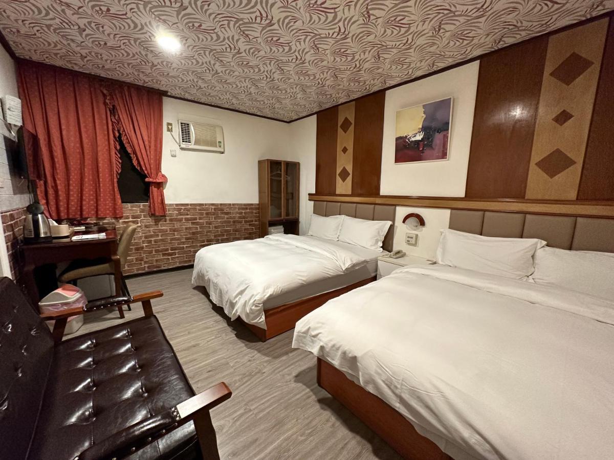 Ming Ren Hotspring Hotel Jiaoxi Bagian luar foto