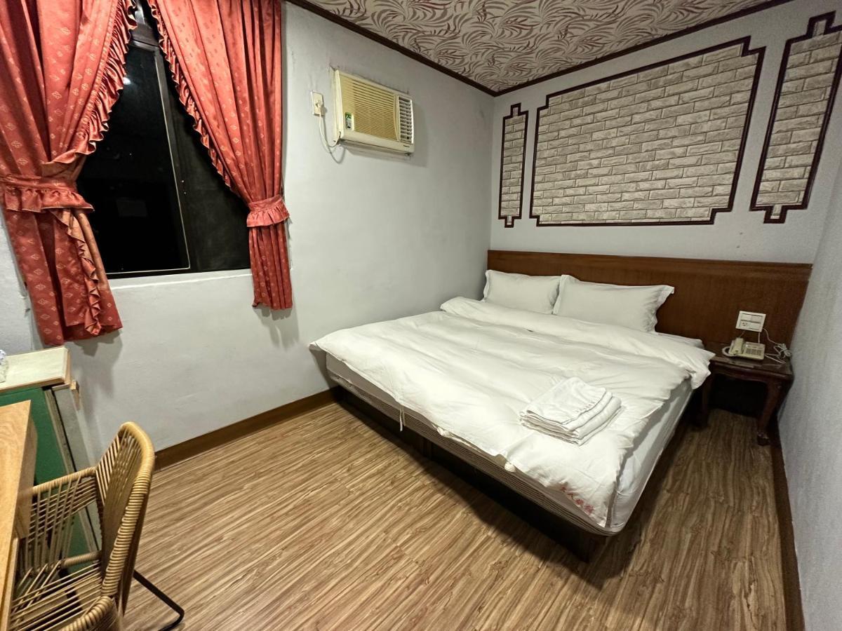 Ming Ren Hotspring Hotel Jiaoxi Bagian luar foto