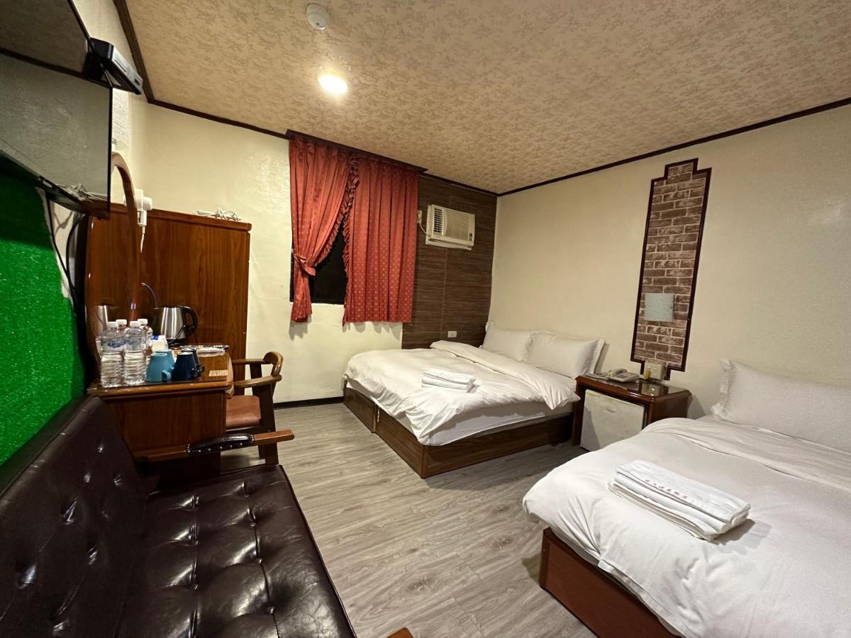 Ming Ren Hotspring Hotel Jiaoxi Bagian luar foto